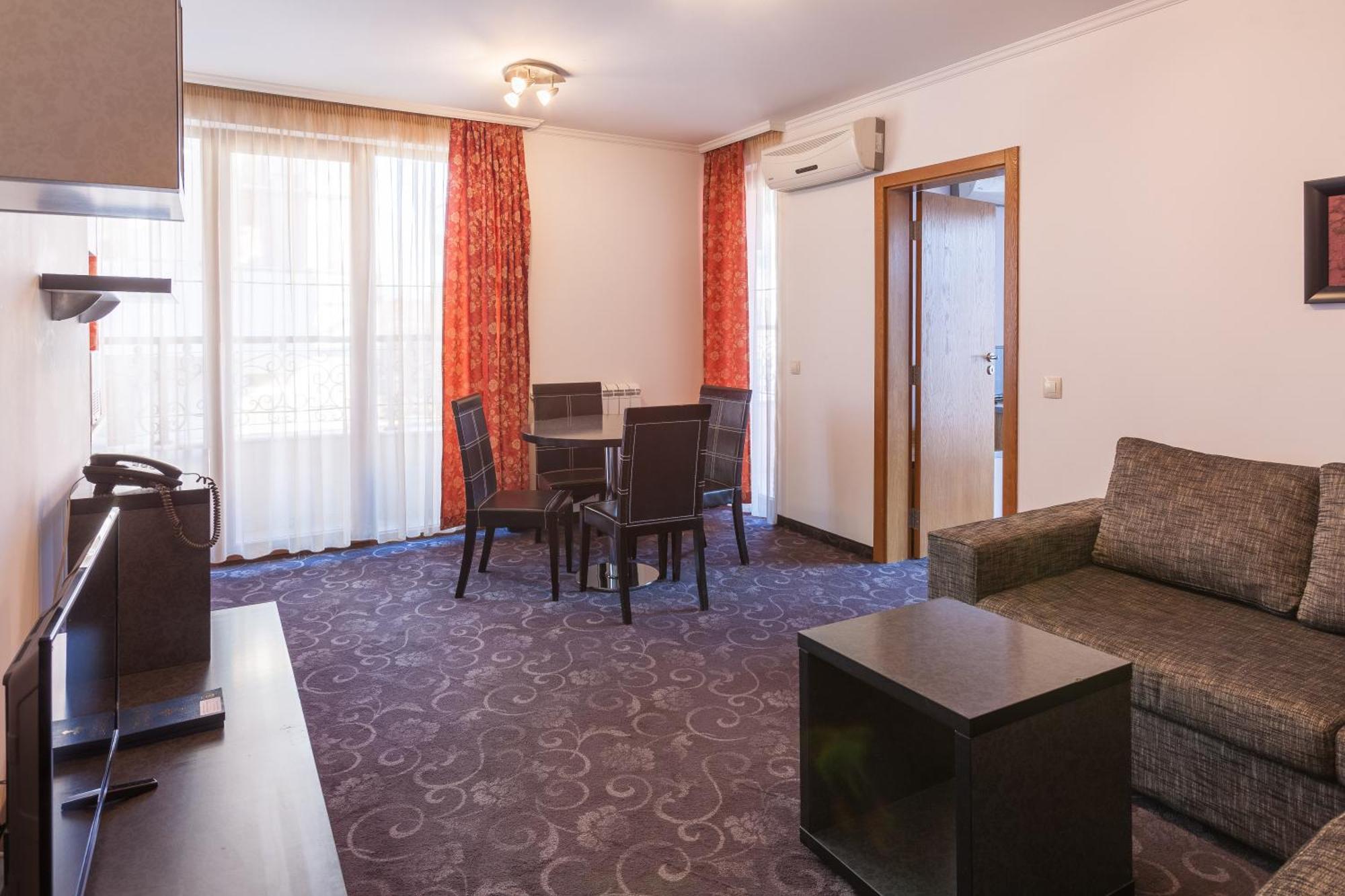 Semeen Hotel Opera Burgas Room photo